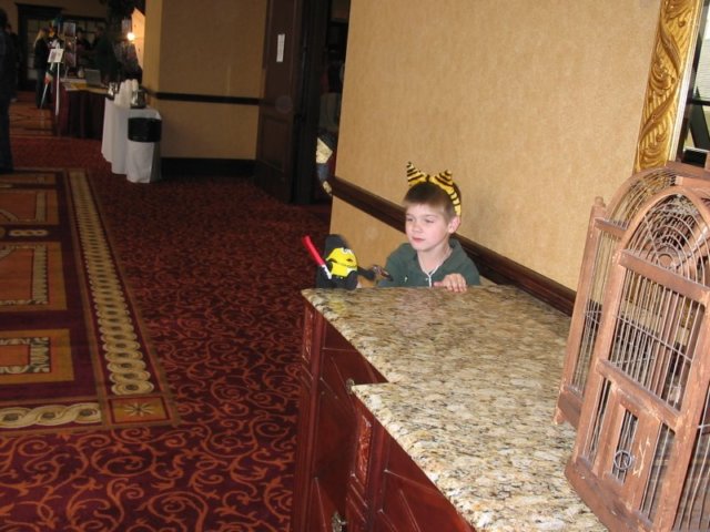 AYOQEZUPDL.jpg
