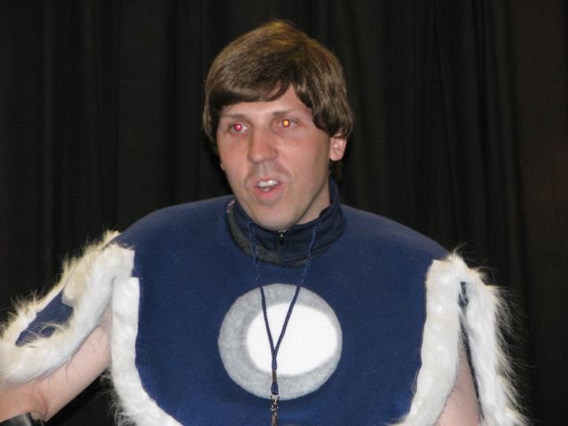 HS2KSS3CPY.jpg