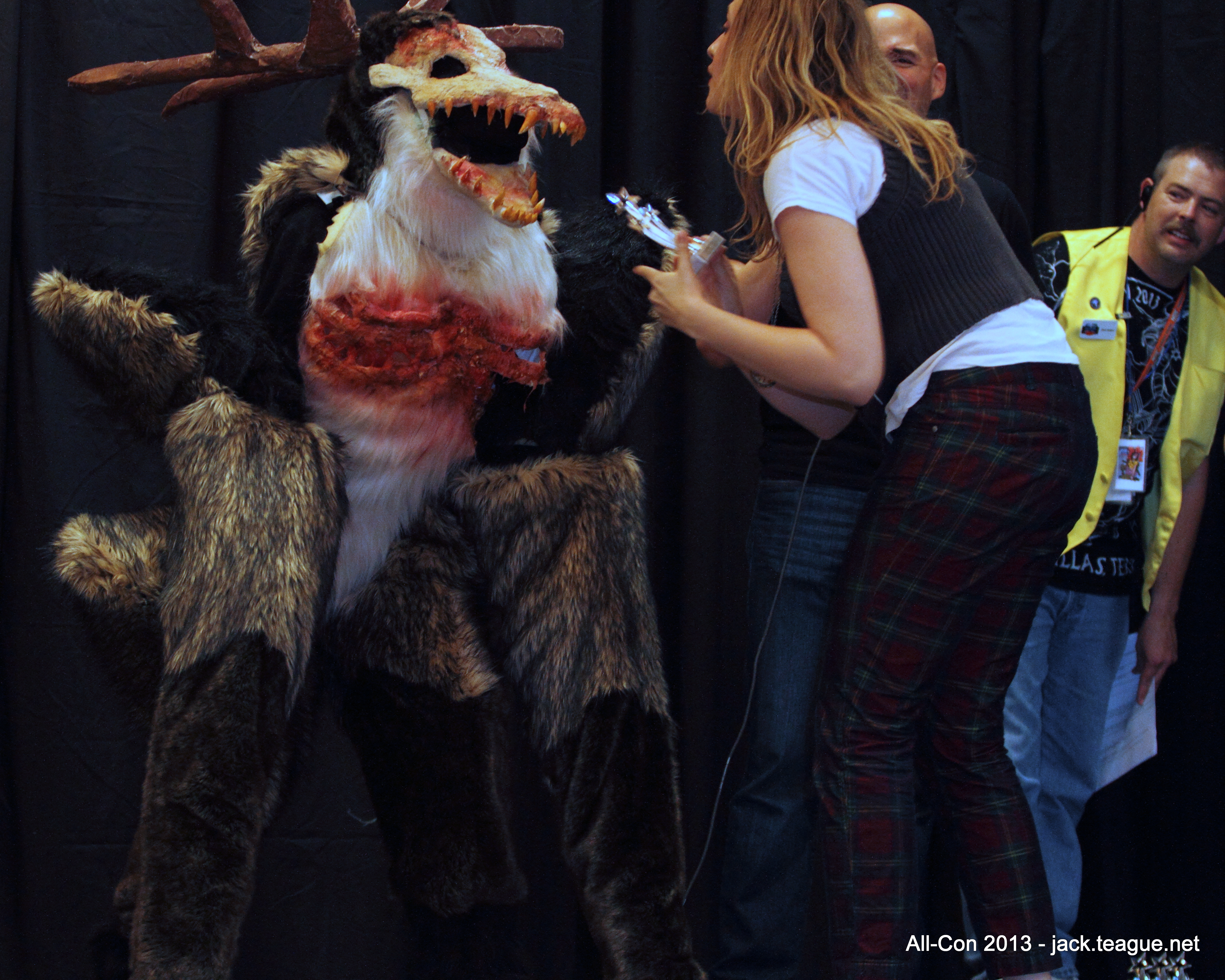 12-IMG_4094--all-con-2013_8601416422_o.jpg