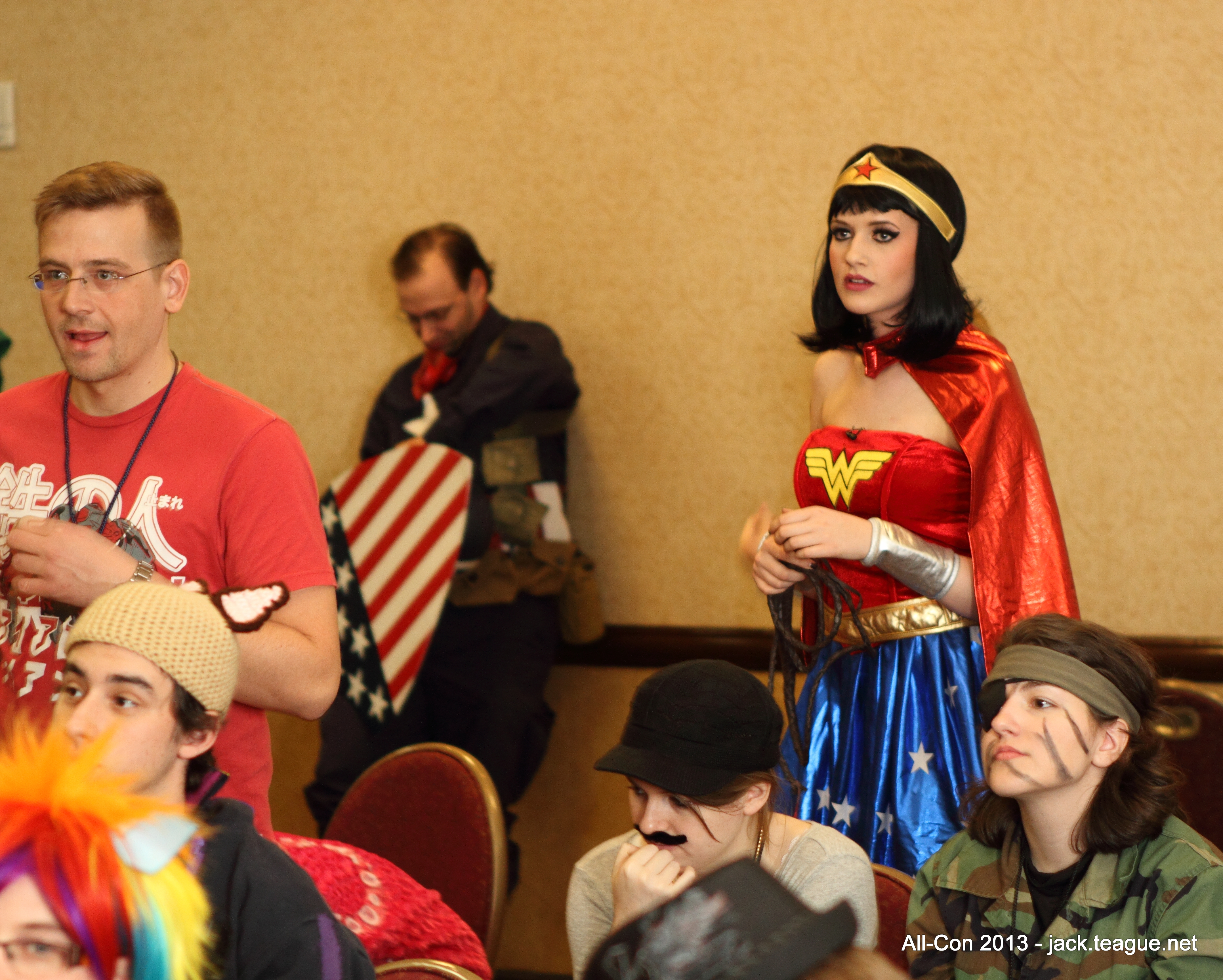 15-IMG_4609--all-con-2013_8578372533_o.jpg